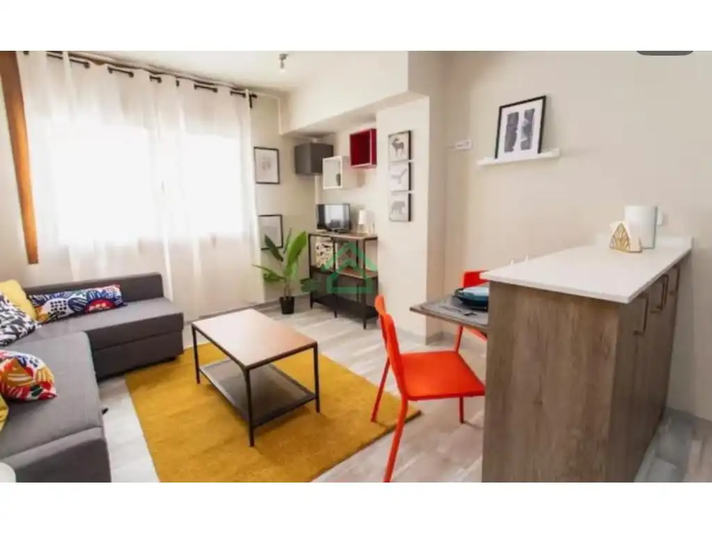 Estudio en venta en Carrer Montcorbison