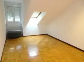 Flat for rent in Gijón   with Heating, Parquet flooring and Washing machine