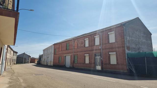 Casa-chalet en Venta en Villazala