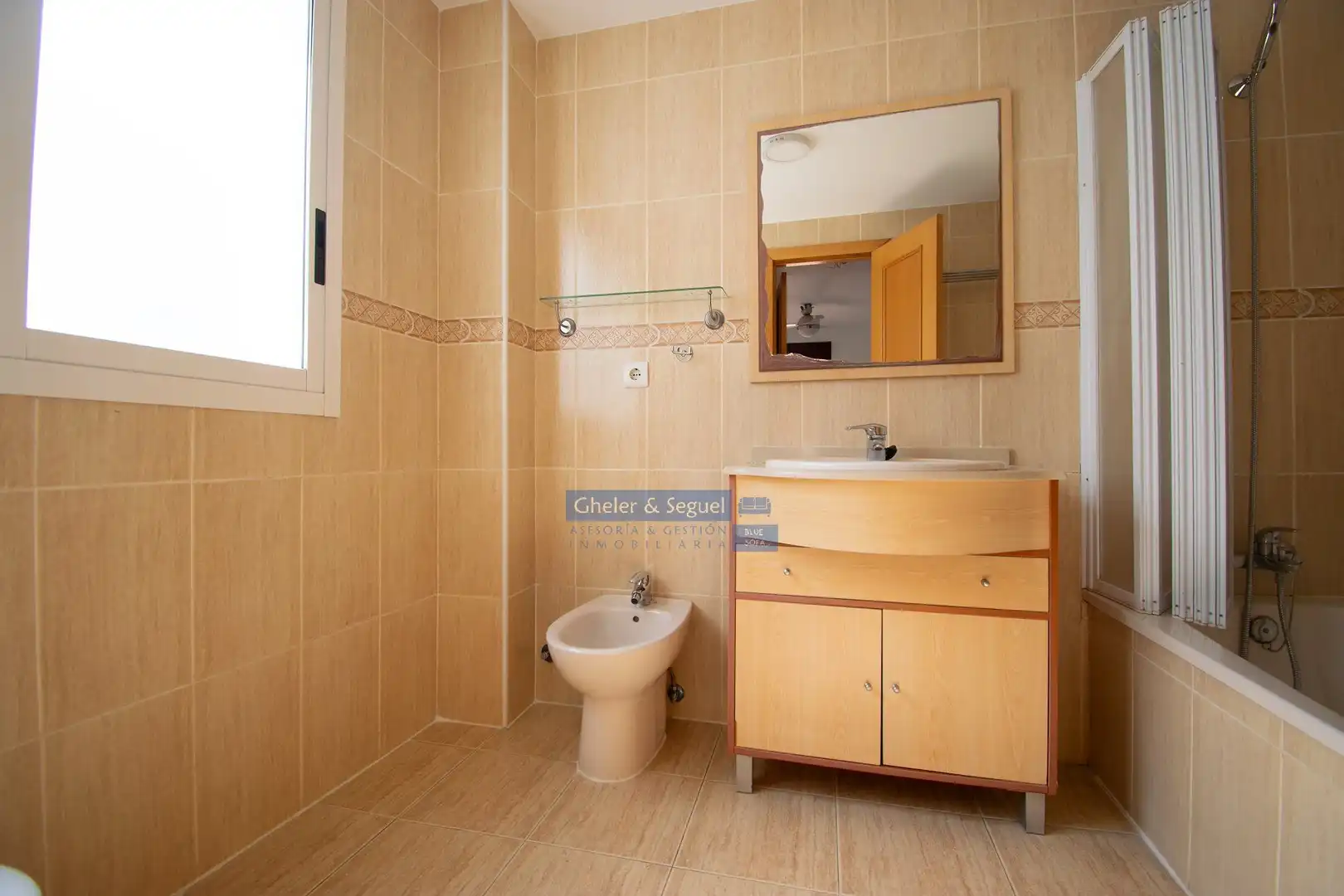 Baño de Casa adosada en venta en Sagunto / Sagunt con Terraza y Balcón