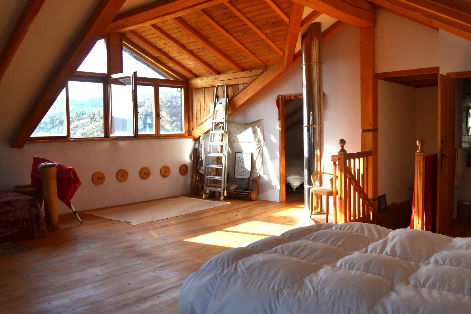 Schlafzimmer von Haus oder Chalet zum Verkauf in Aisa mit Heizung und Privatgarten