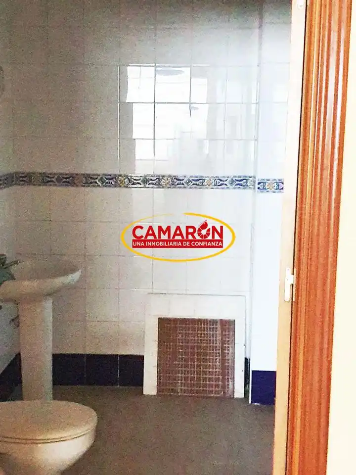 Bathroom of Industrial buildings for sale in Aznalcázar