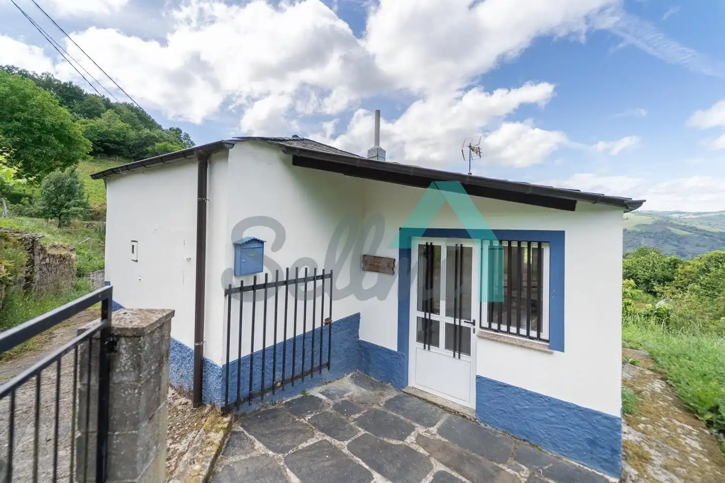 Vista exterior de Casa o chalet en venta en Grandas de Salime con Jardín privado y Parquet