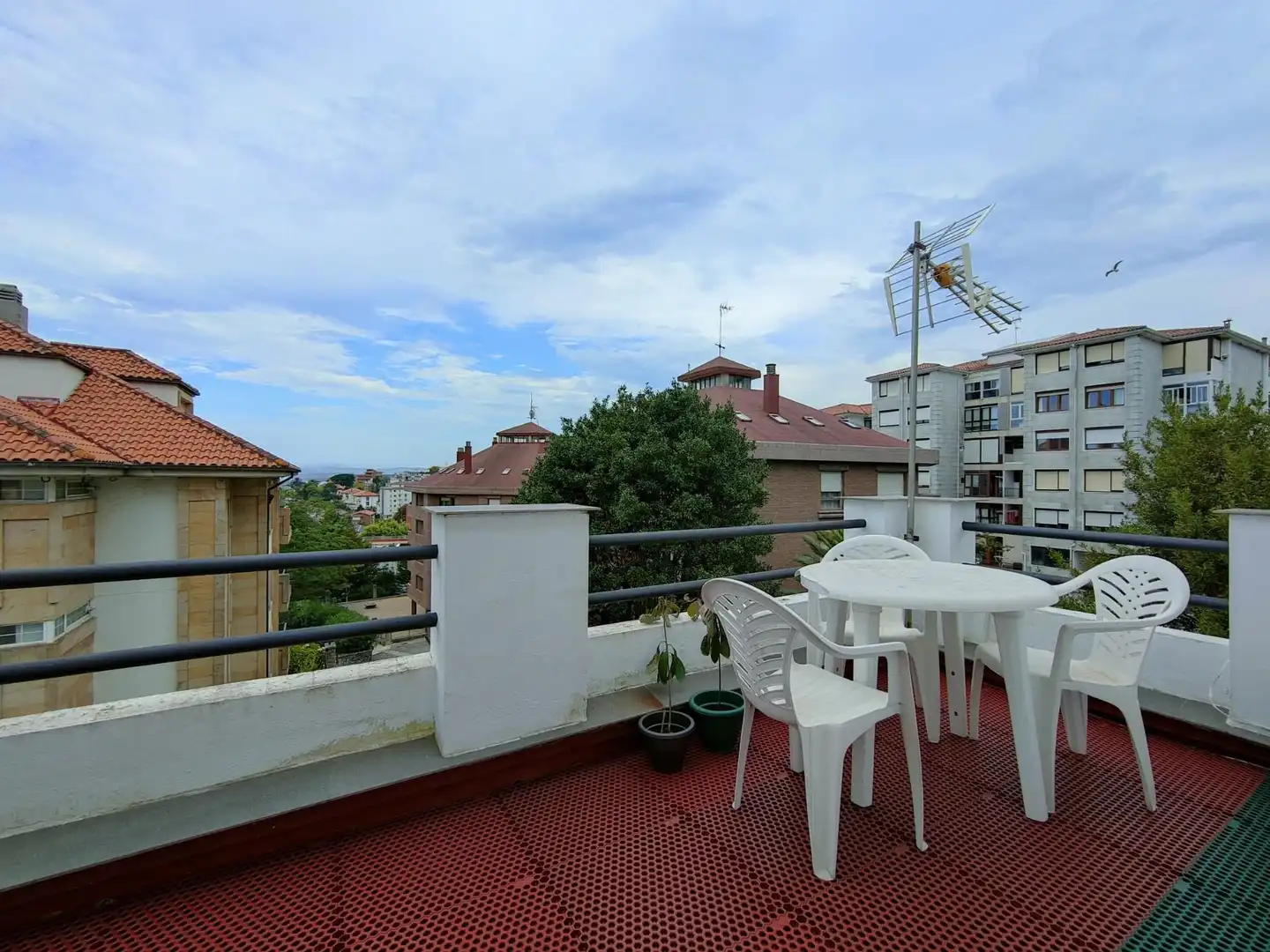 Wohnung zur Miete in Avenida los Infantes, El Sardinero