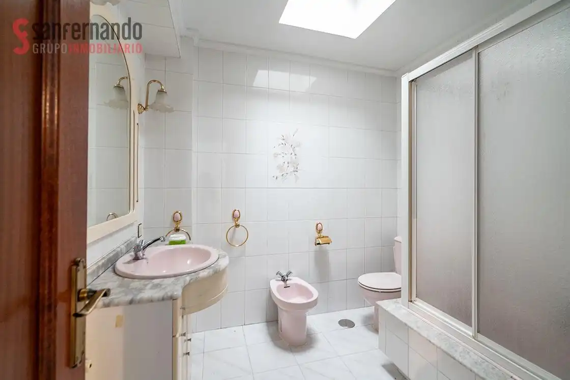 Baño de Casa o chalet en venta en Cartes con Calefacción, Jardín privado y Terraza