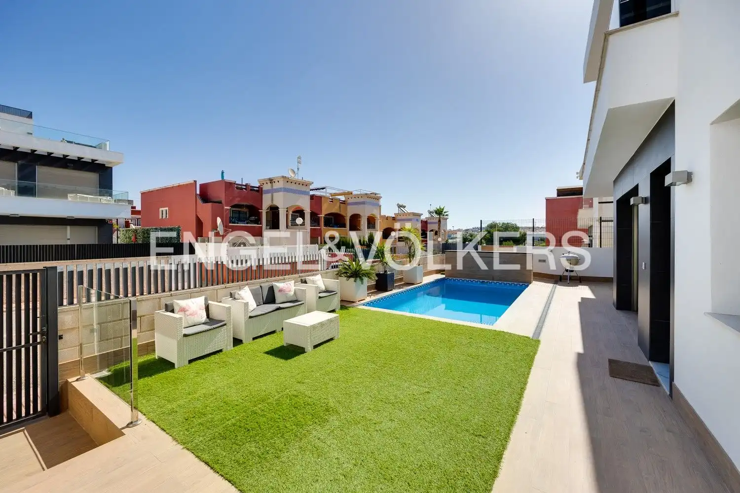 Terrassa de Casa o xalet en venda en Orihuela amb Aire condicionat, Calefacció i Jardí privat