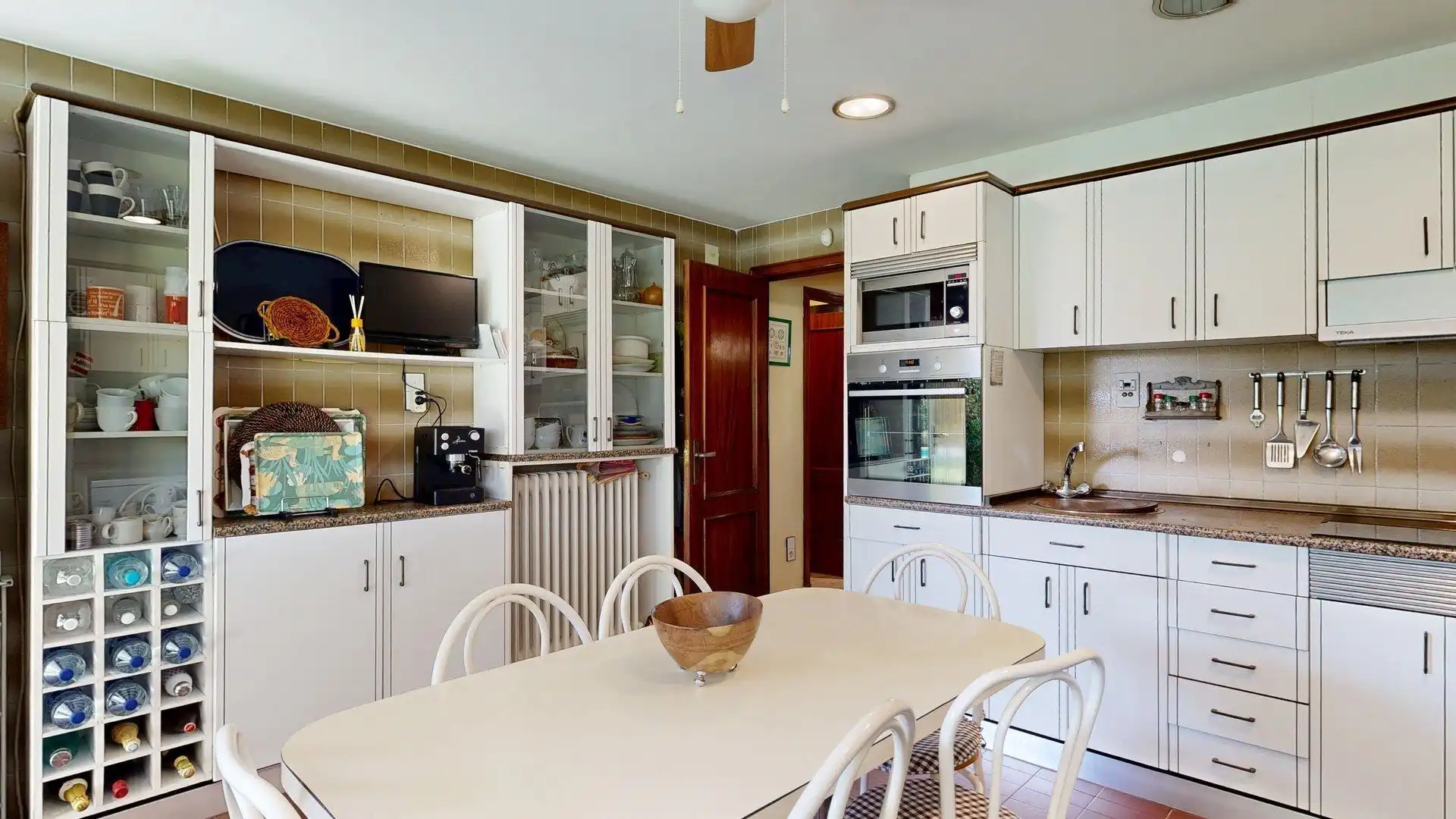 Cocina de Casa o chalet en venta en Zaragoza con Aire acondicionado, Calefacción y Jardín privado