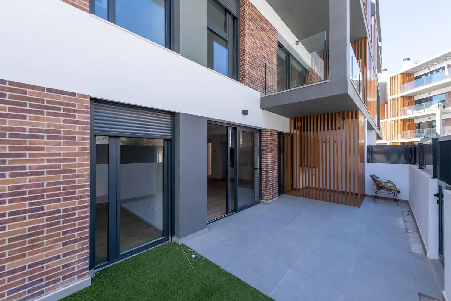 Vista exterior de Planta baixa de lloguer en Sant Joan d'Alacant amb Aire condicionat, Terrassa i Traster