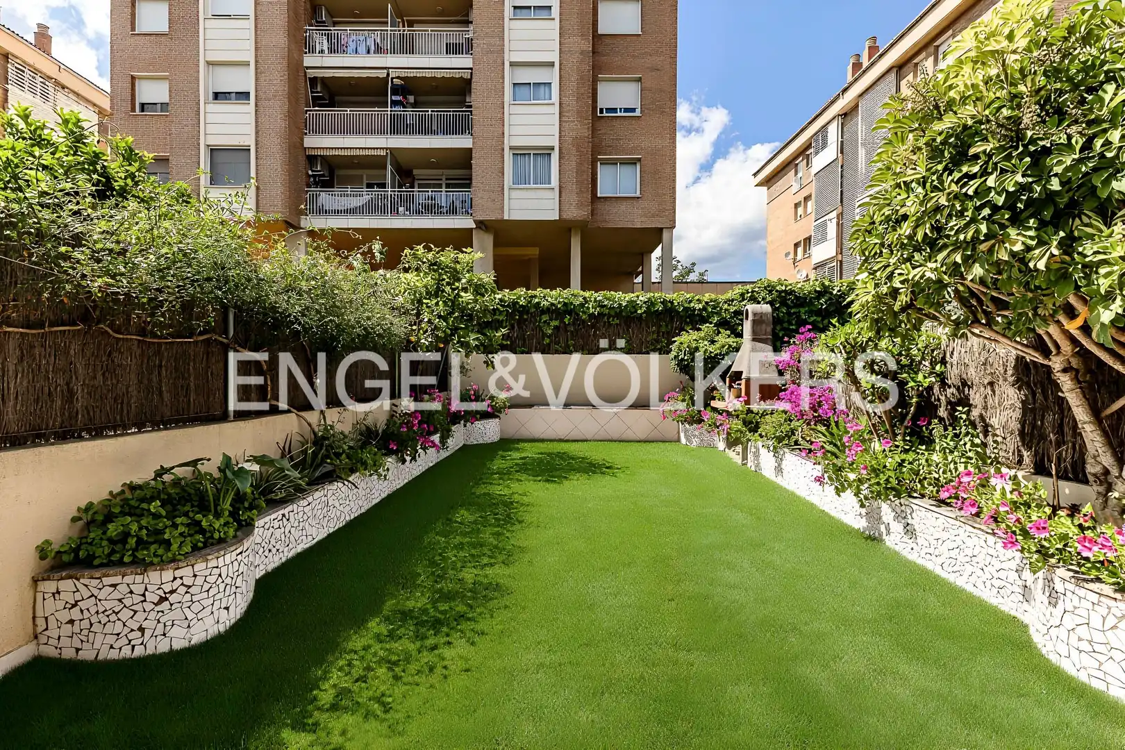 Jardín de Casa o chalet en venta en Viladecans con Calefacción, Jardín privado y Terraza
