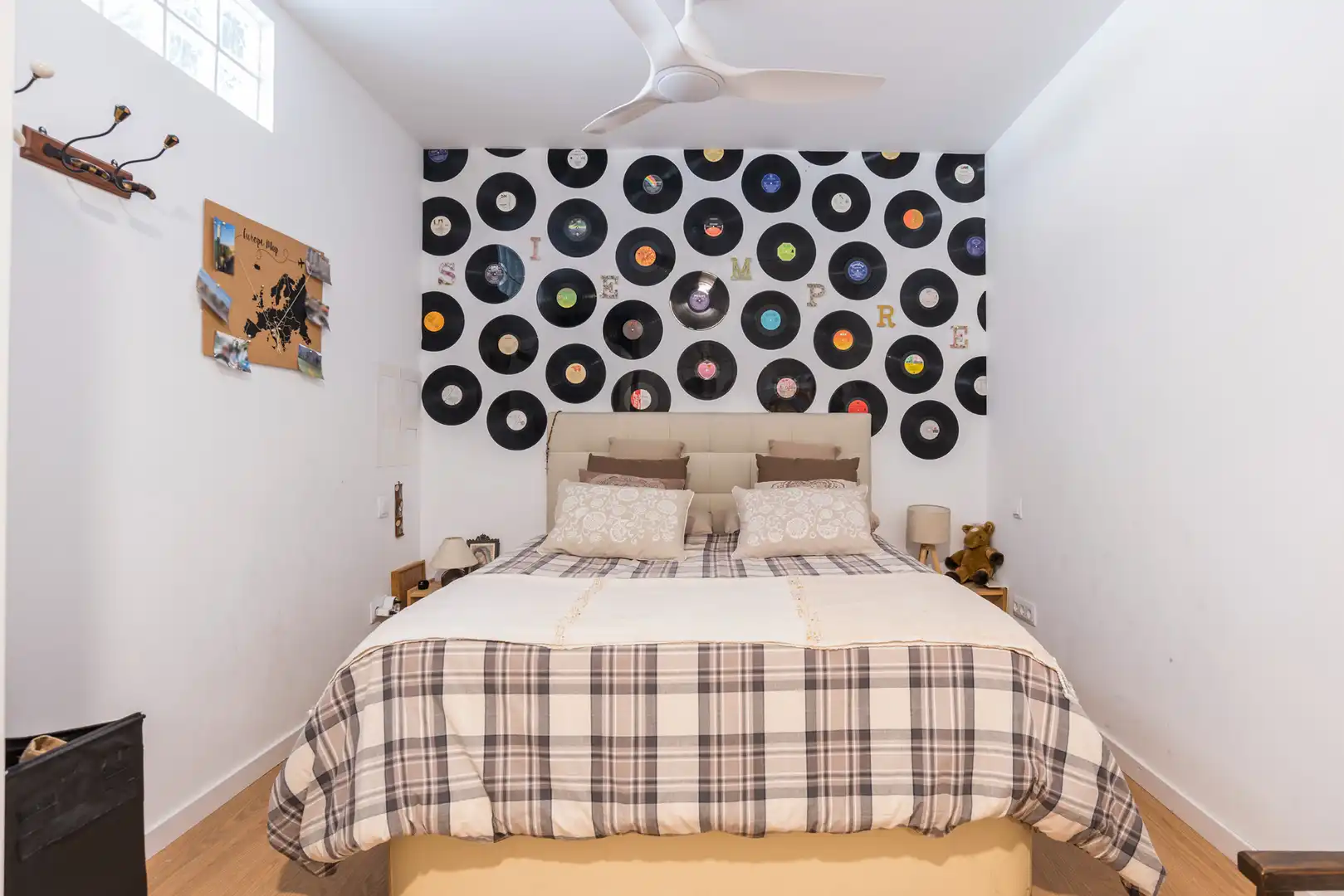 Habitación de Nave industrial en venta en Madrid