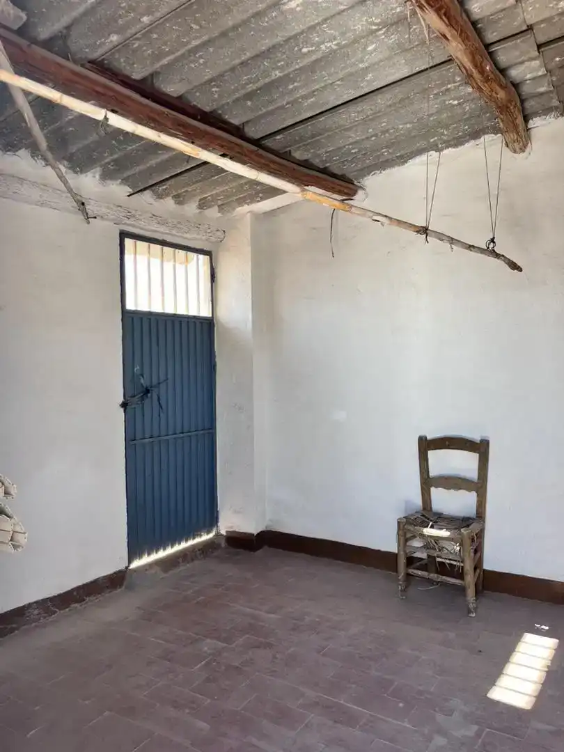 Casa adosada en venda en Baza amb Balcó