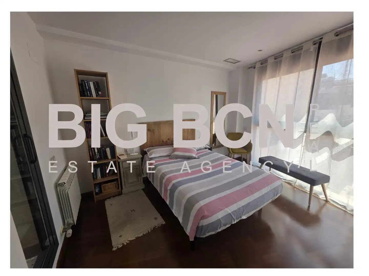Bedroom of Flat for sale in Barcelona  with Air Conditioner, Heating and Parquet flooring