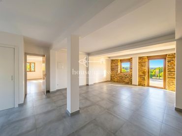 Villa mit Garten zum Verkauf in Sedes - Pedroso - Doso