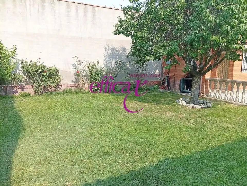 Casa o xalet en venda en Alcabón amb Aire condicionat i Calefacció
