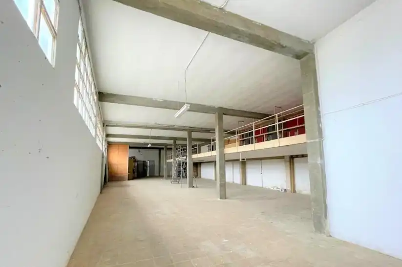 Gewerbefläche zum Verkauf in Calle Pinos 8, imagen 17