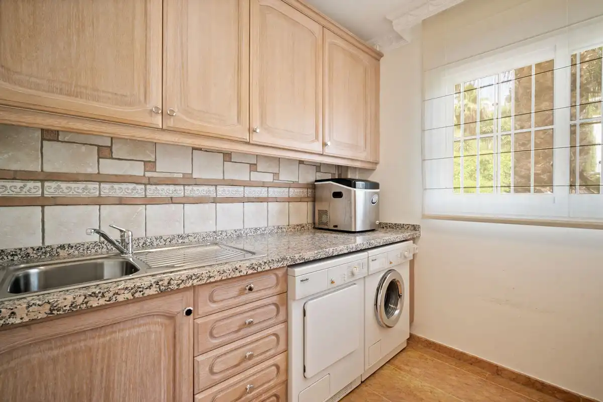Chalet con piscina en venta en Benahavís pueblo, imagen 17