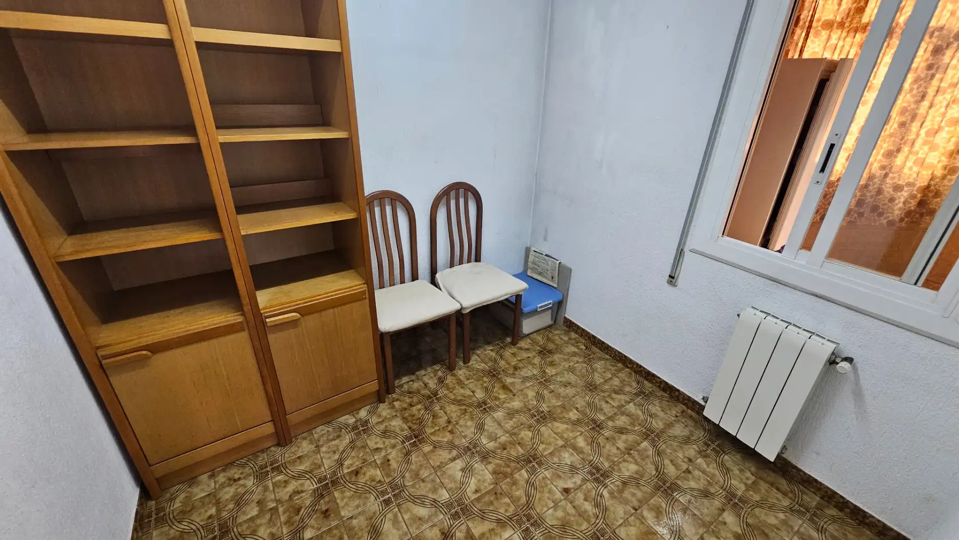 Wohnung zum Verkauf in Sabadell mit Klimaanlage, Heizung und Balkon