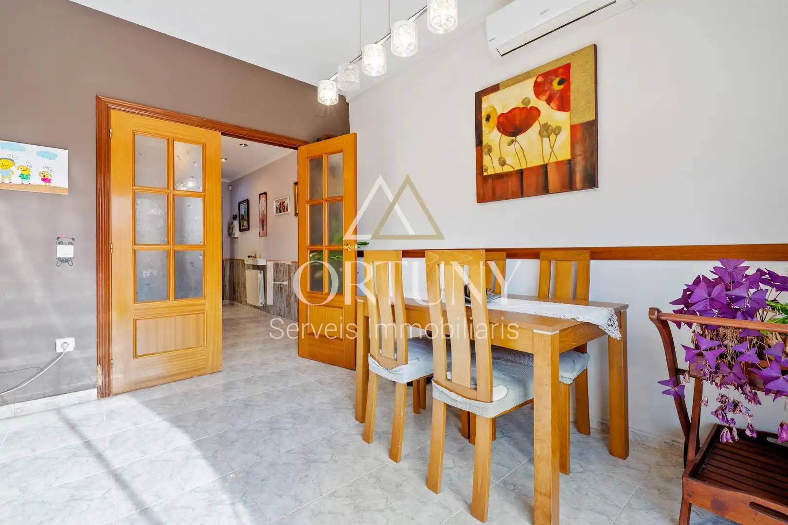 Comedor de Casa o chalet en venta en Pira con Aire acondicionado, Calefacción y Jardín privado