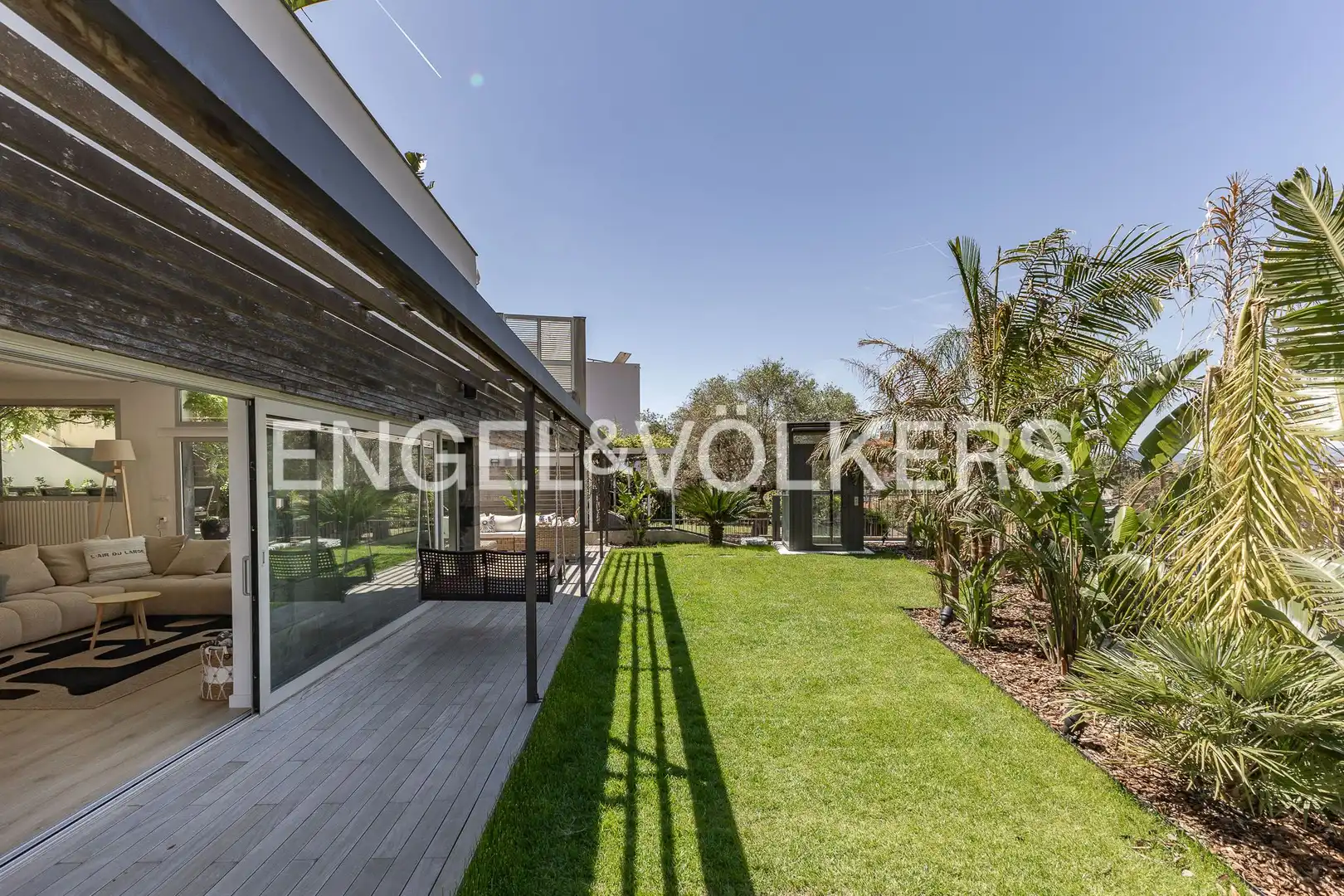 Terrassa de Casa o xalet en venda en Esplugues de Llobregat amb Aire condicionat, Calefacció i Jardí privat