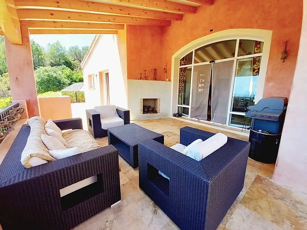 Terrasse von Haus oder Chalet zum Verkauf in El Castell de Guadalest mit Klimaanlage, Privatgarten und Terrasse