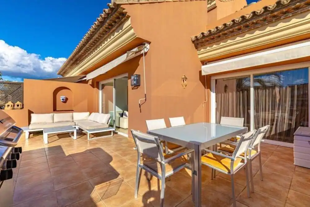 Terrassa de Àtic de lloguer en Marbella amb Aire condicionat, Terrassa i Piscina
