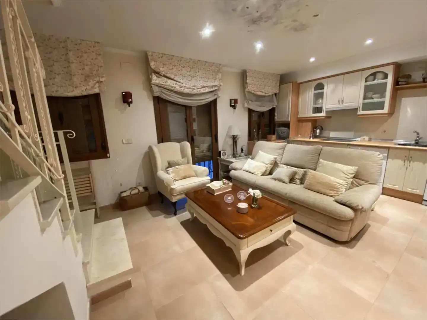 Sala d'estar de Dúplex en venda en Candeleda amb Aire condicionat