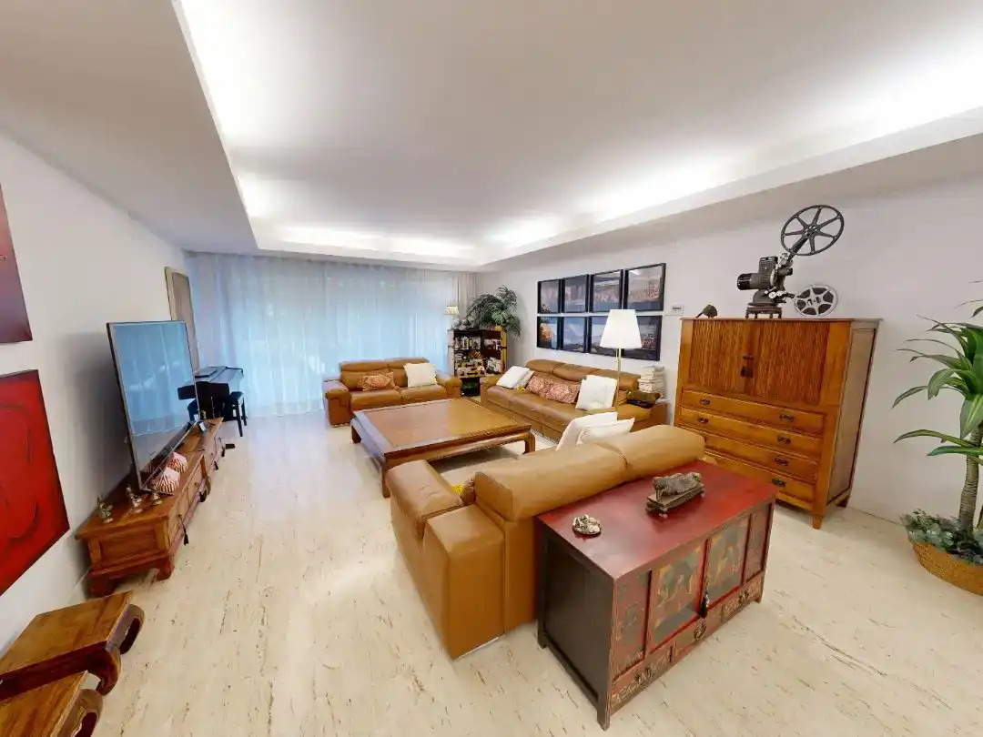 Living room of Flat for sale in Boadilla del Monte  with Air Conditioner, Private garden and Parquet flooring