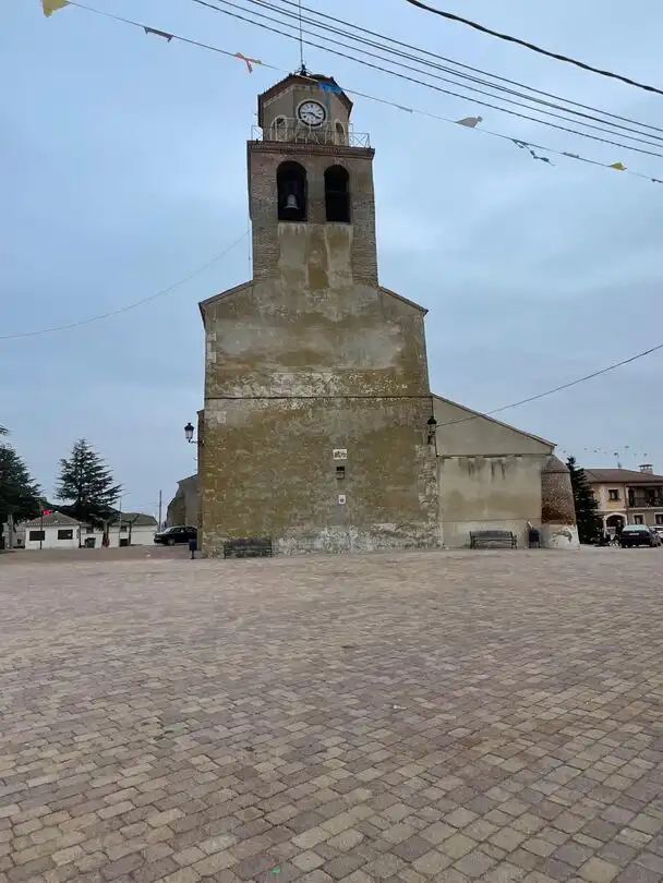 Außenansicht von Residential zum Verkauf in Santiuste de San Juan Bautista
