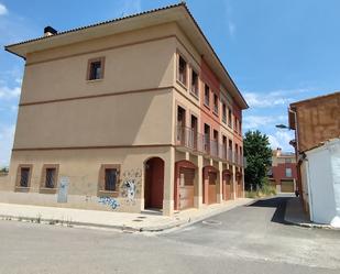 Vista exterior de Casa adosada en venda en Binéfar