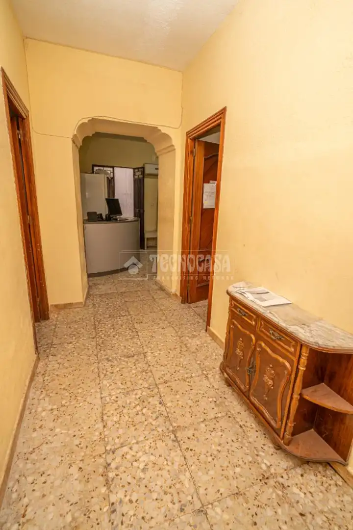 Casa adosada en venda en Linares amb Terrassa, Traster i Balcó