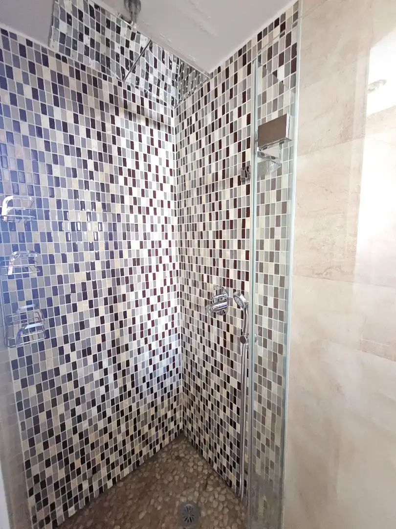 Baño de Casa adosada en venta en Ogíjares con Aire acondicionado, Trastero y Amueblado