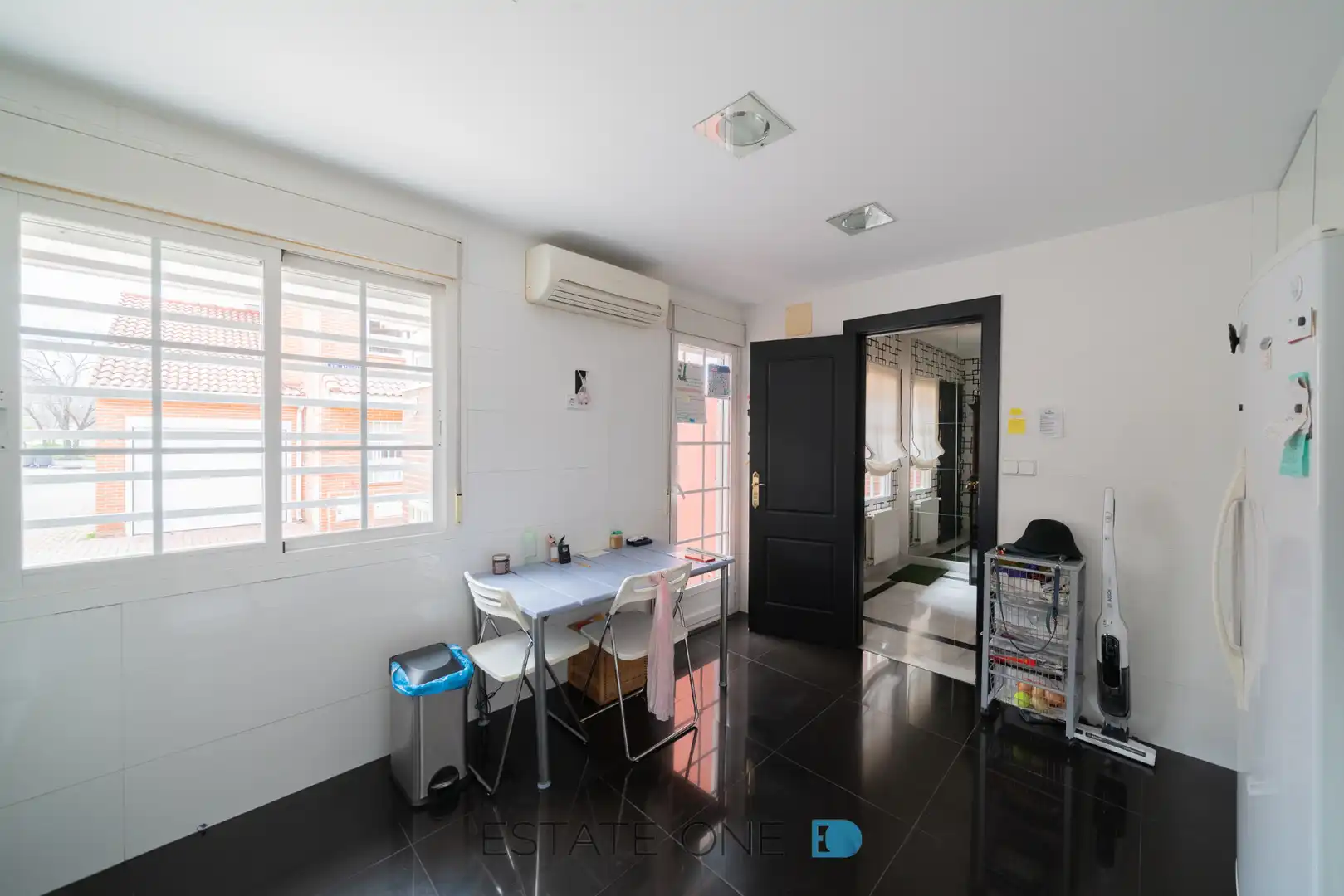 Casa adosada en venta en Madrid con Aire acondicionado, Calefacción y Jardín privado