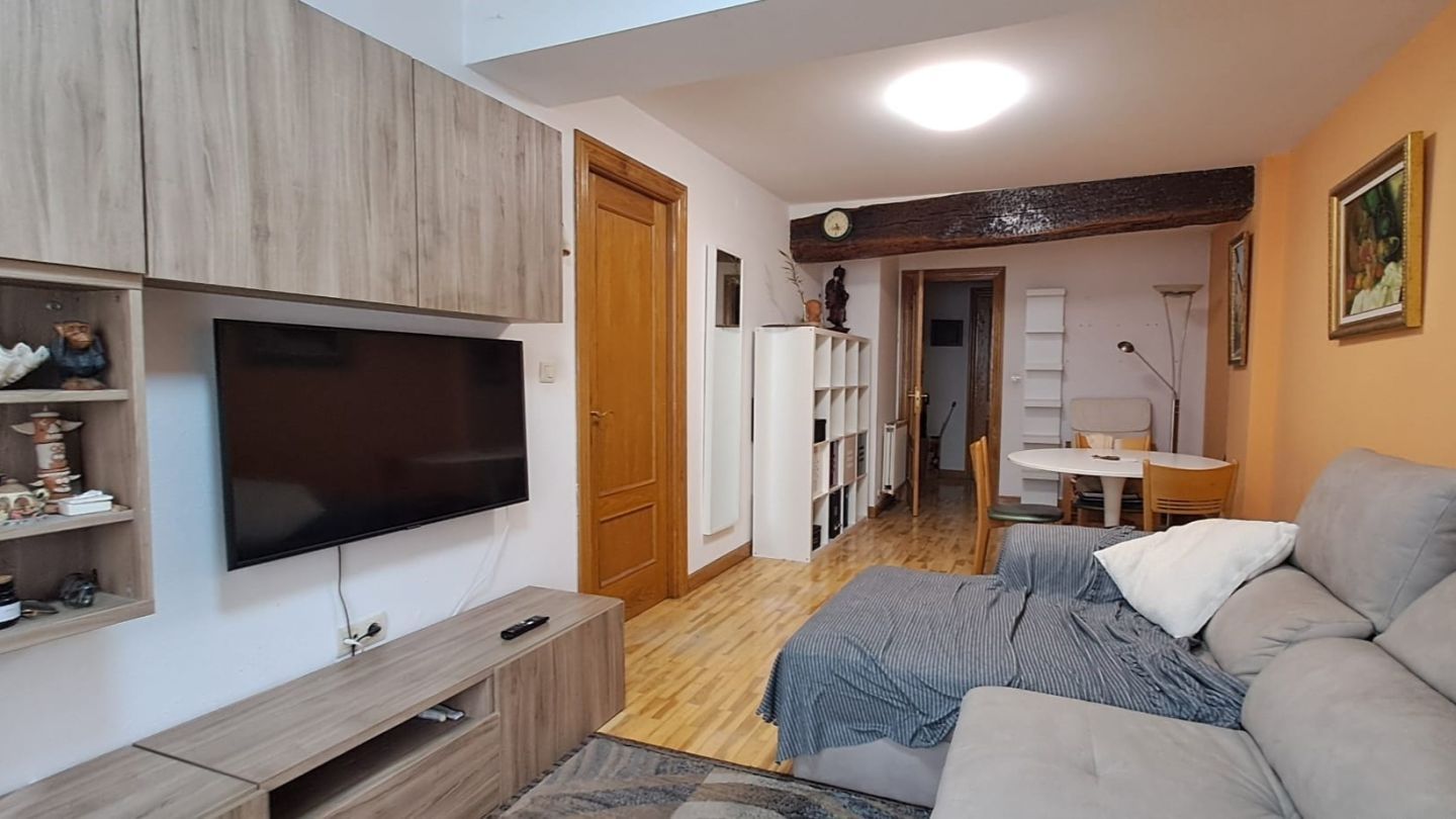 Sala de estar de Piso en venta en Vitoria - Gasteiz con Calefacción y Balcón