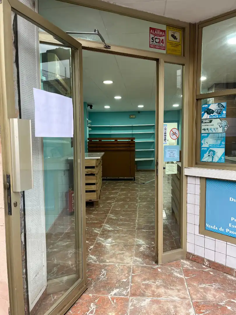 Business premises to rent in Carrer del Bisbe Messeguer 22, imagen 2