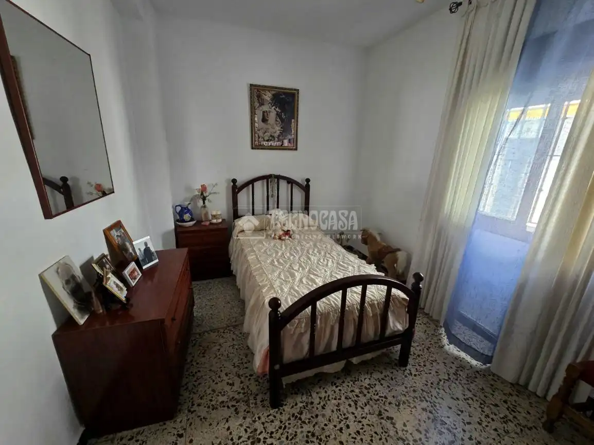 Casa adosada en venda a Morón de la Frontera