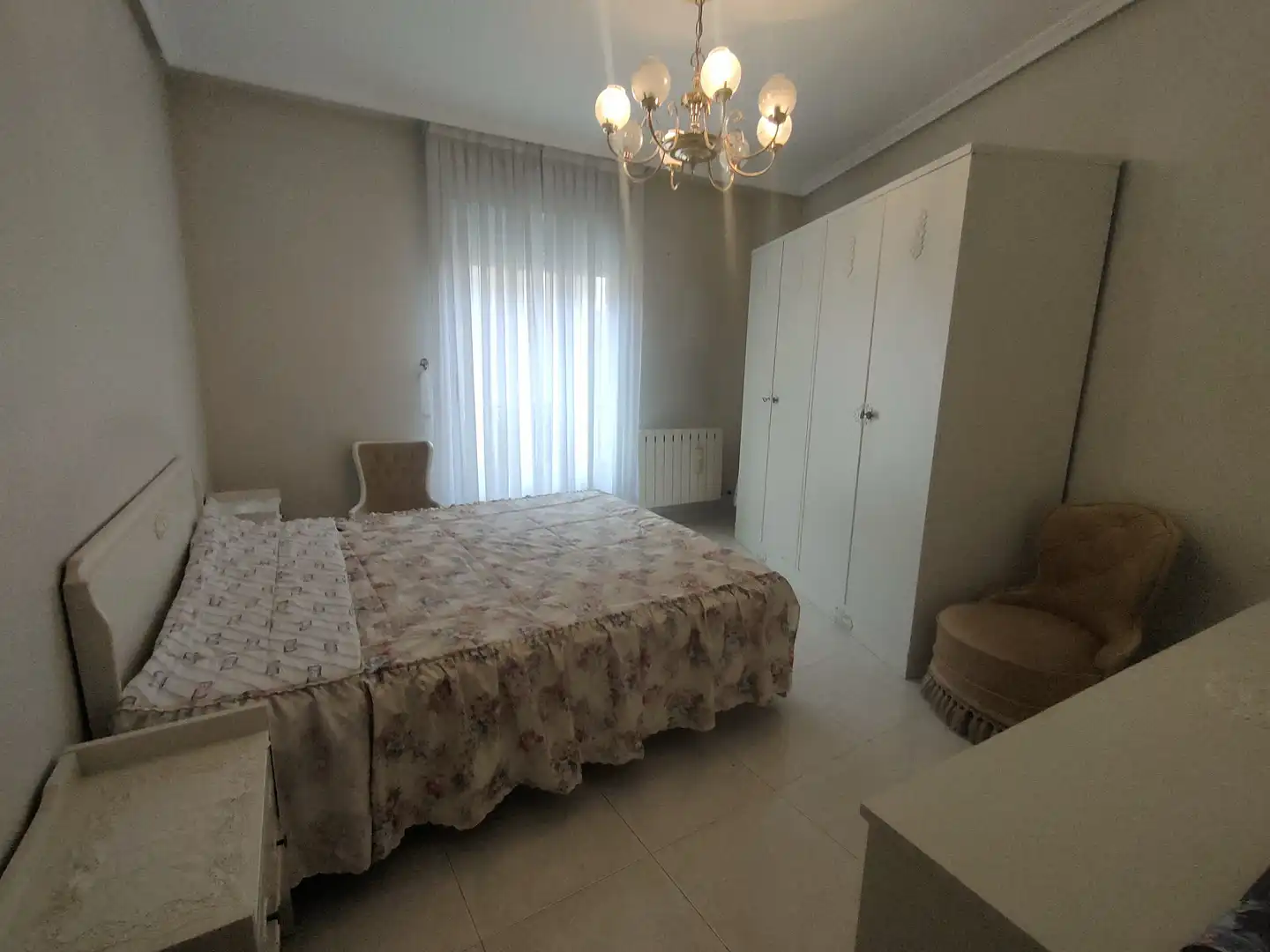 Schlafzimmer von Wohnung zum Verkauf in Benavente mit Heizung, Möbliert und Balkon
