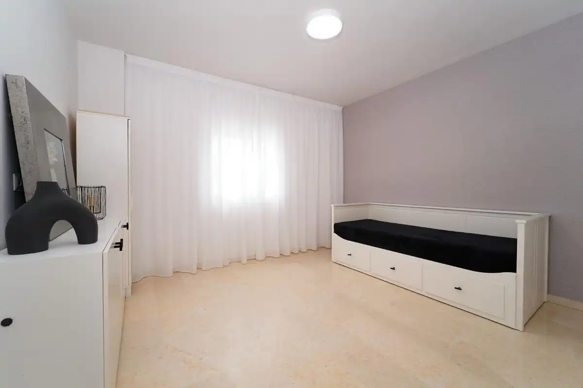 Habitación de Ático en venta en Marbella con Aire acondicionado, Calefacción y Terraza