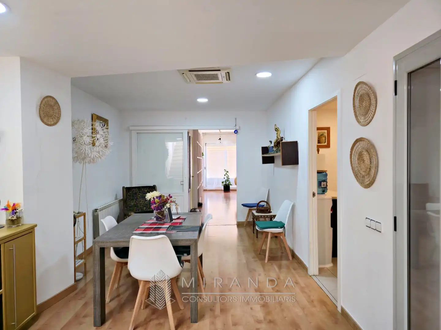 Casa adosada de alquiler con opción a compra en Breda con Aire acondicionado, Calefacción y Parquet