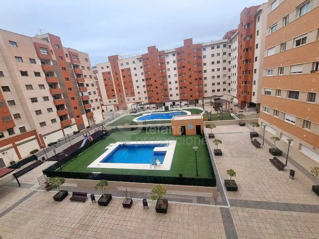 Appartamento con piscina in vendita a Carretera de Cádiz, imagen 2