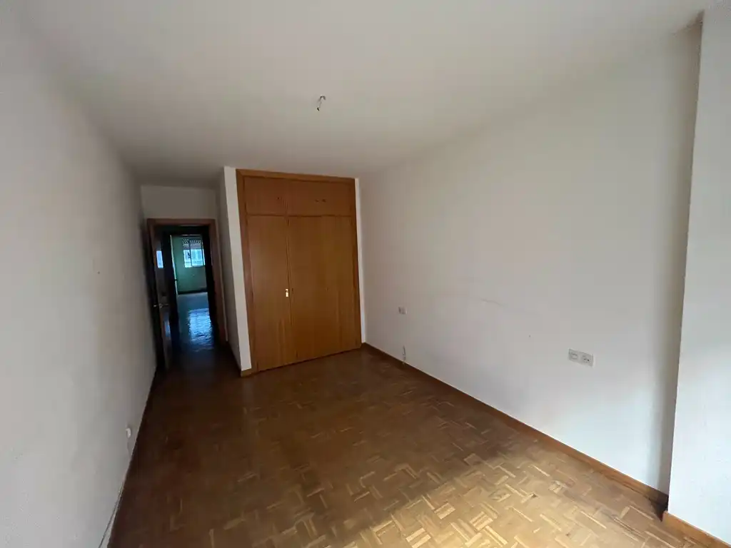 Flat for sale in Calle Marqués de Villores, Ensanche - Franciscanos