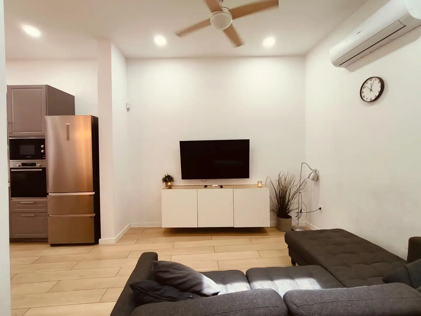 Sala de estar de Piso de alquiler en Santa Cruz de Tenerife con Aire acondicionado y Amueblado