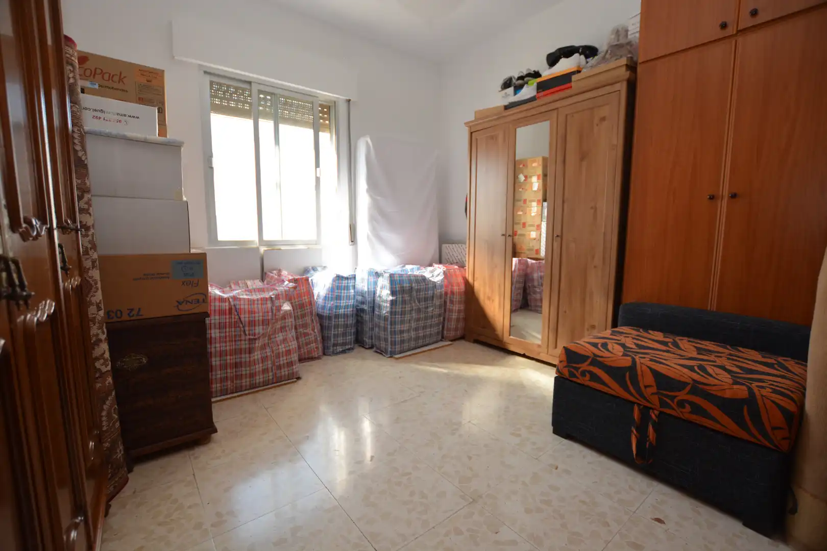 Casa adosada en venta en Calle Juan Ramón Jiménez, Olivares