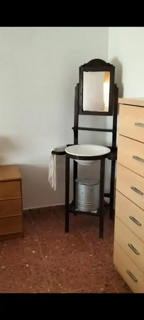 Terrasse von Wohnung zur Miete in Estercuel mit Möbliert, Ofen und Waschmaschine