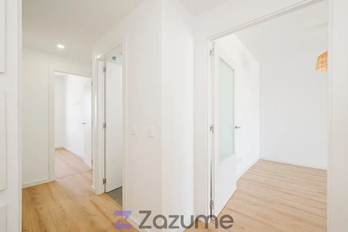 Wohnung zur Miete in Dos Hermanas mit Klimaanlage, Heizung und Privatgarten