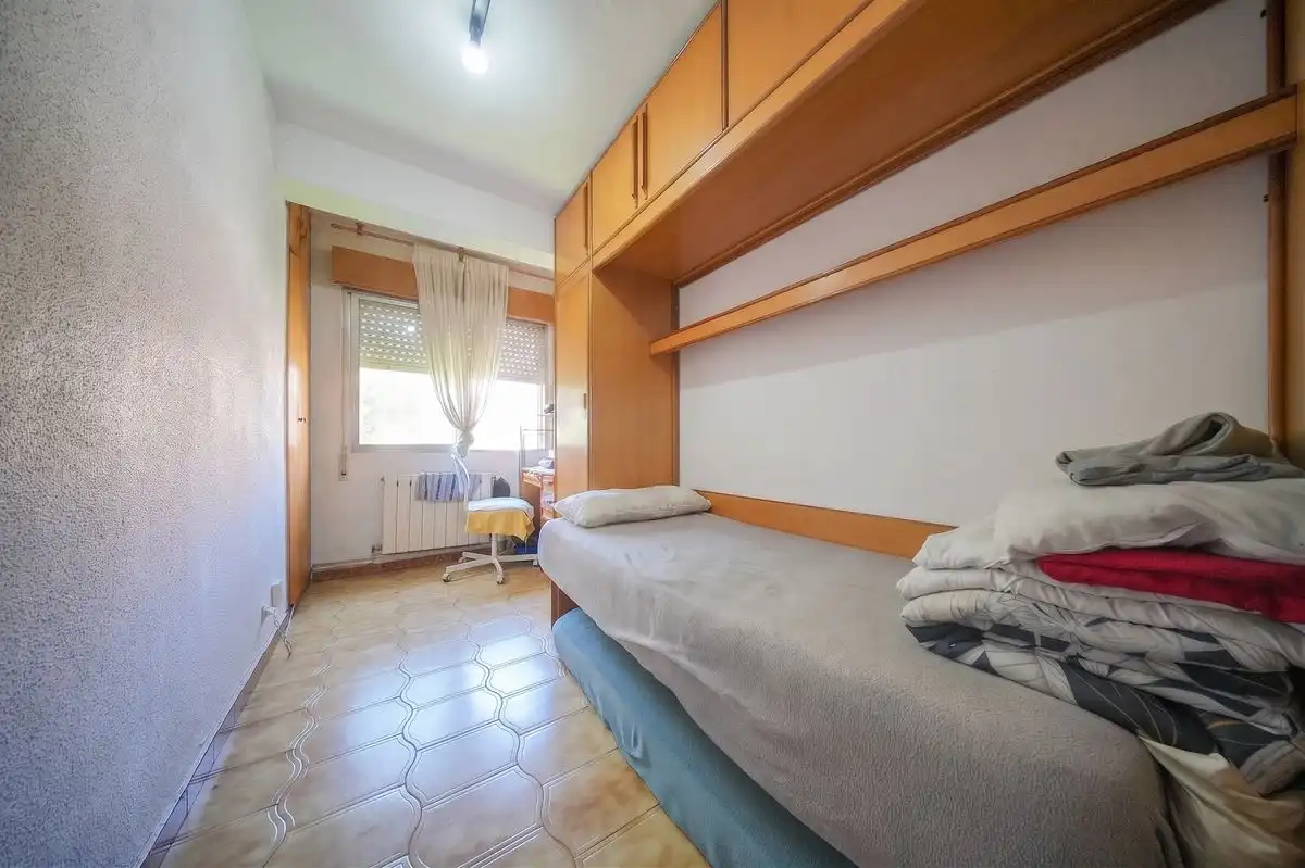 Habitación de Piso en venta en Madrid con Calefacción, Terraza y Amueblado