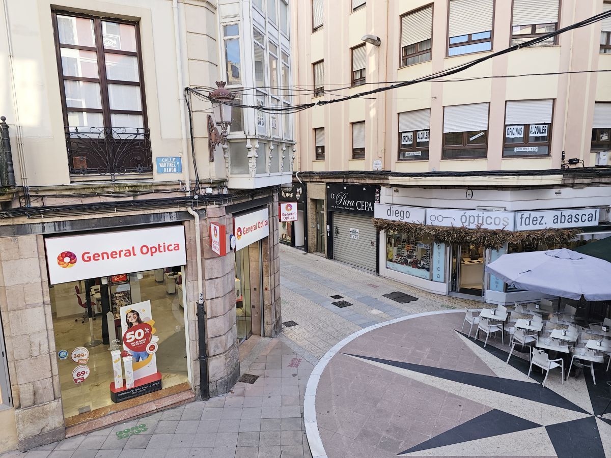 Vista exterior de Piso en venta en Torrelavega 