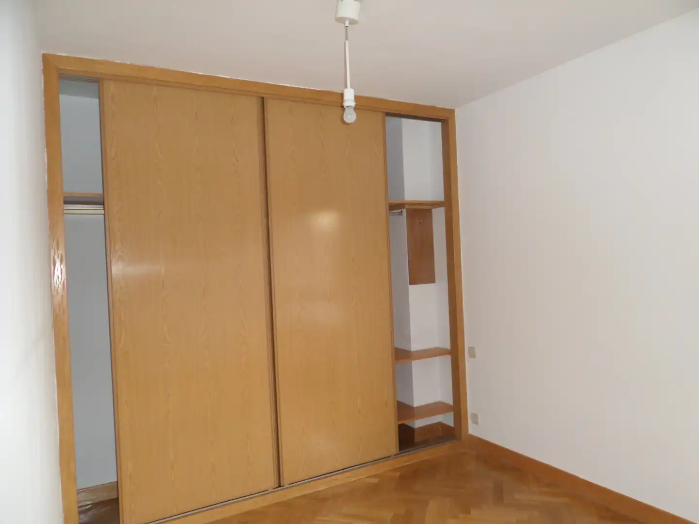 Habitación de Piso de alquiler en San Agustín del Guadalix con Aire acondicionado, Calefacción y Parquet