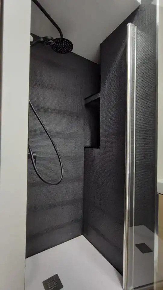 Badezimmer von Wohnung zur Miete in Madrid mit Klimaanlage, Heizung und Möbliert