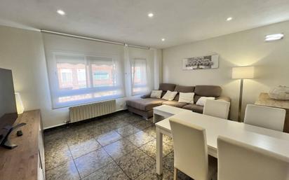 Living room of Flat for sale in Sant Adrià de Besòs  with Air Conditioner and Heating