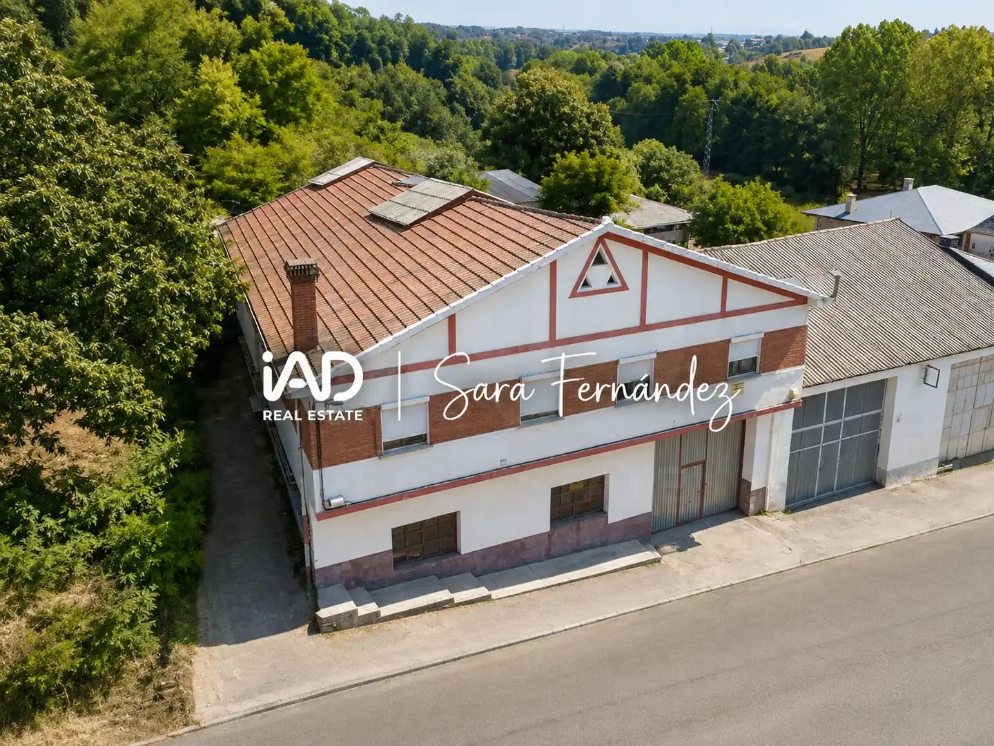 Vista exterior de Edificio en venta en Puebla de Sanabria